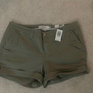 Torrid Women's Olive Military Short size 16